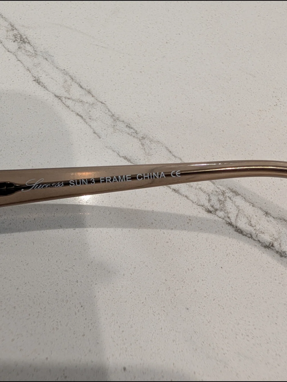 GUESS Womens Sunglasses Brown Tortoise Rectangle Smoke Lens Designer- Frames